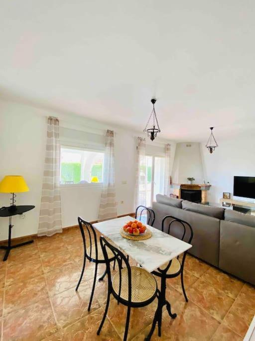 Villa Caramonte, En Costa Dorada Les Tres Cales ภายนอก รูปภาพ